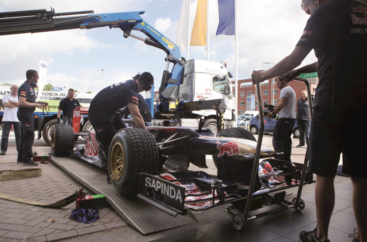 transportmaxverstappen8.jpg